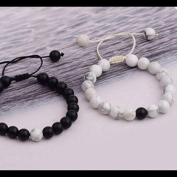 Natural Stone White Yin/Yang Beaded Bracelet - Picture 4 of 4